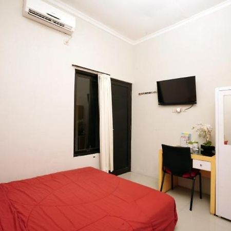Dparagon Pamela 3 Hostel Yogyakarta Bagian luar foto