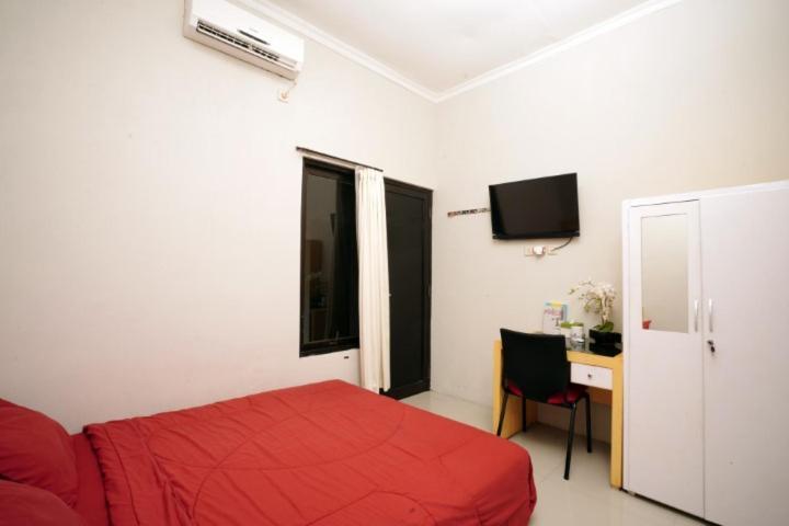 Dparagon Pamela 3 Hostel Yogyakarta Bagian luar foto